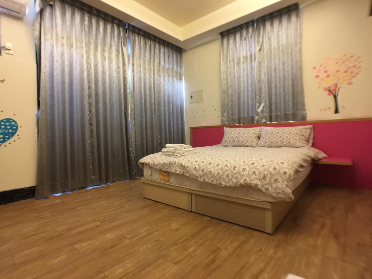 Funja Colorful Hotel ไถจง ภายนอก รูปภาพ